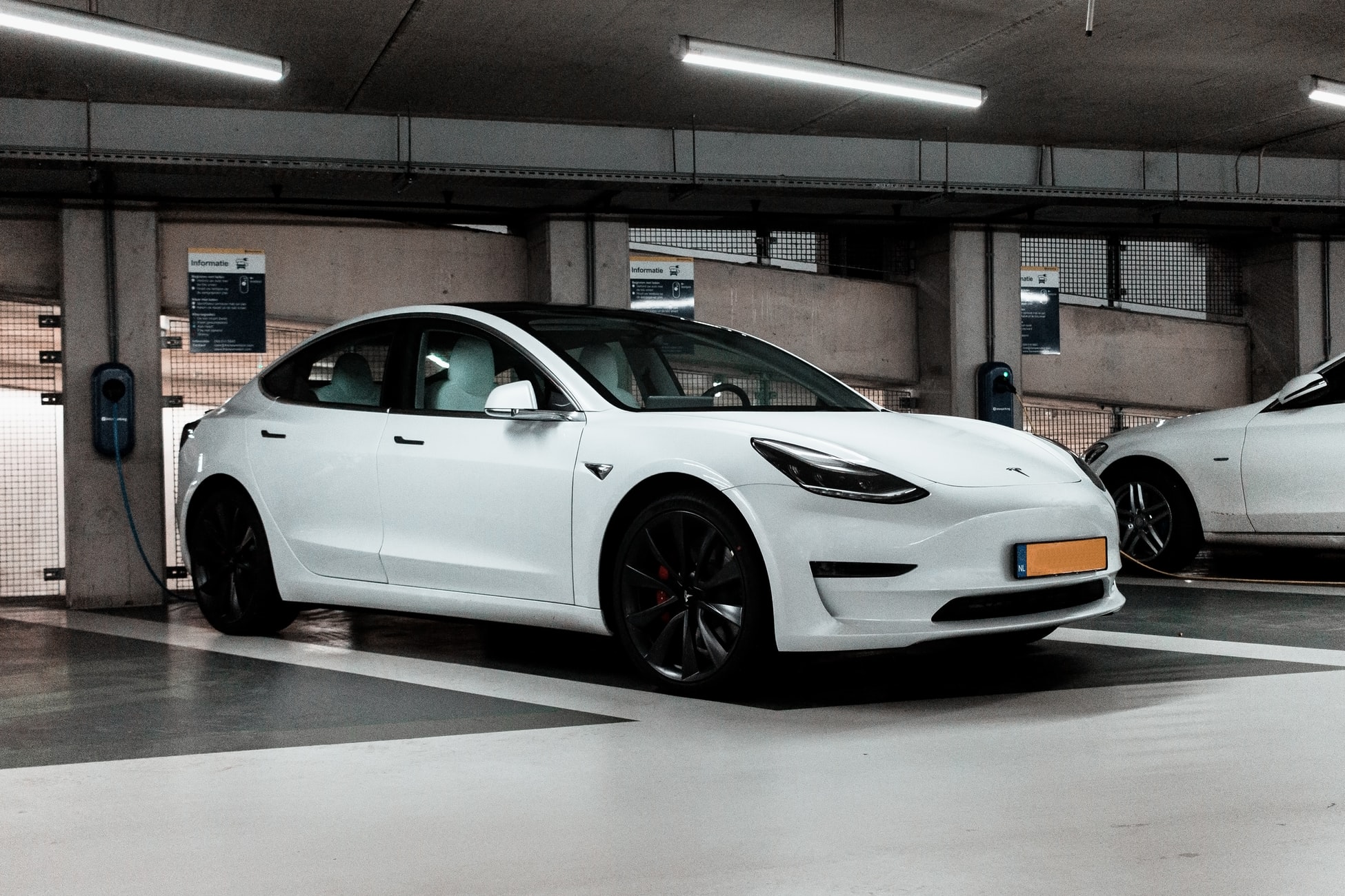 How Long Will a Tesla Car Battery Really Last? (Model 3