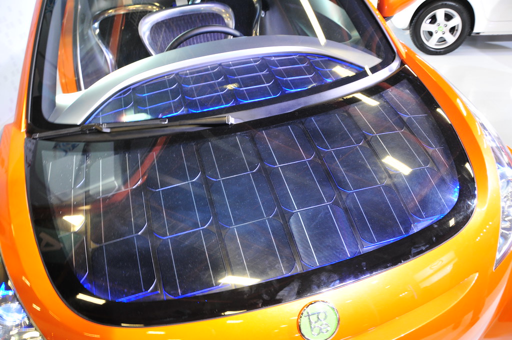 Why don't Electric Cars have Solar Panels? Rechargd