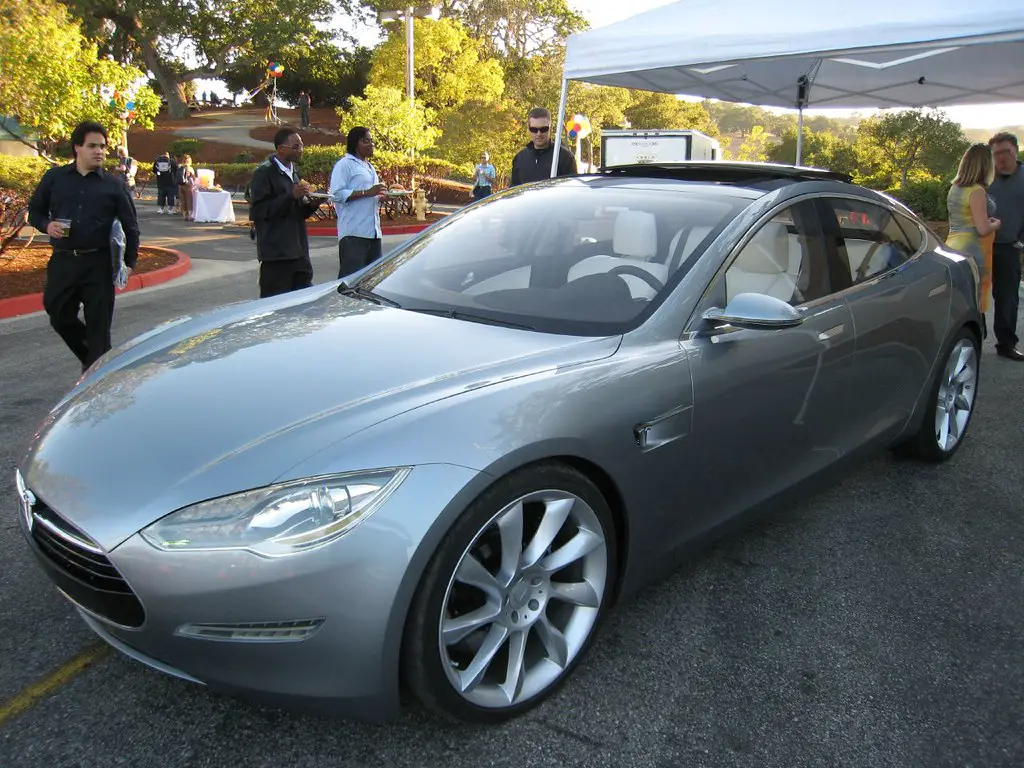 Tesla Silver Model S