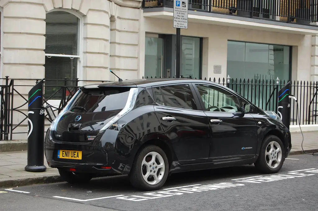 Nissan-EV-Charging