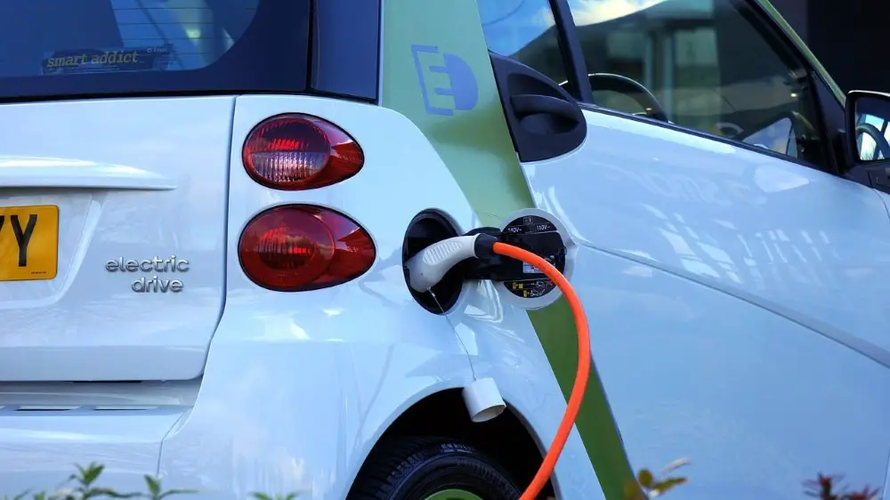 plug in hybrid electric vehicle