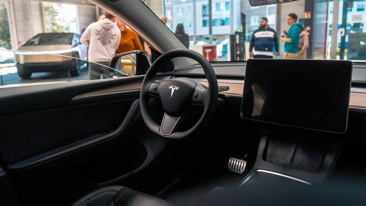 Best Tesla Model Y Floor Mats - Rechargd Best Tesla Model Y Floor Mats